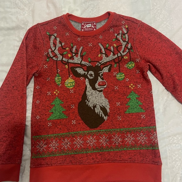 Christmas sweater - Picture 1 of 4